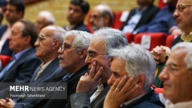 مفاخر و مشاهیر، ستون‌های خیمه هر جامعه‌ هستند