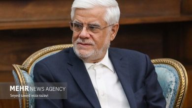 عارف: آشنایی جوانان با تاریخ موجب انتقال فرهنگ به نسل آینده می‌شود
