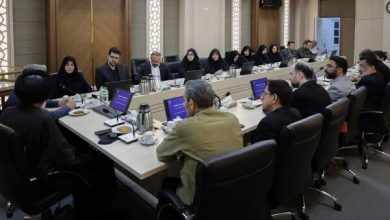 تفاهمنامه همکاری بین آستان قدس رضوی و گروه موزه‌های دفینه امضا شد