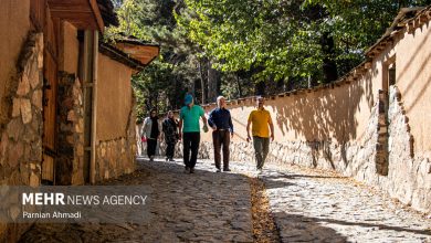 گردشگران پاییزی بهشت جهانی کندلوس