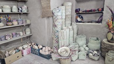 خلاقیت هنرمندان بافقی به کمک حصیربافی آمد